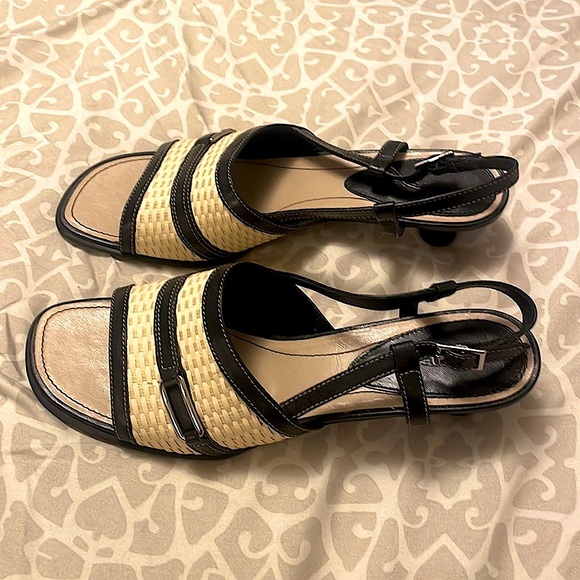 Trotters Sandals with 1” Heel. Worn Once. Great Shape - Picture 5 of 11